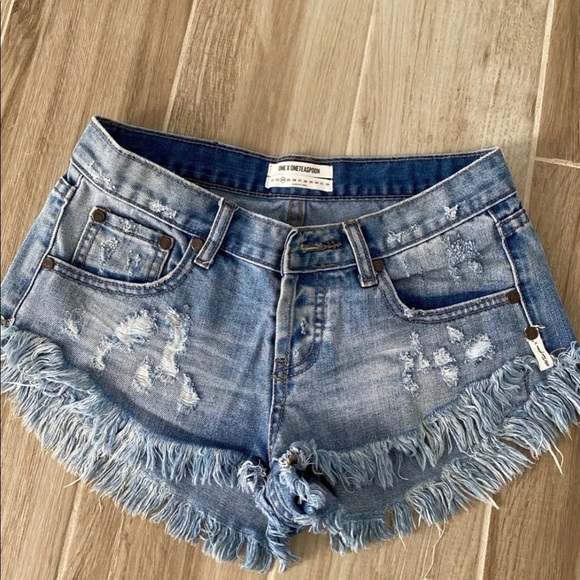 One Teaspoon Bundle - Picture 3 of 9